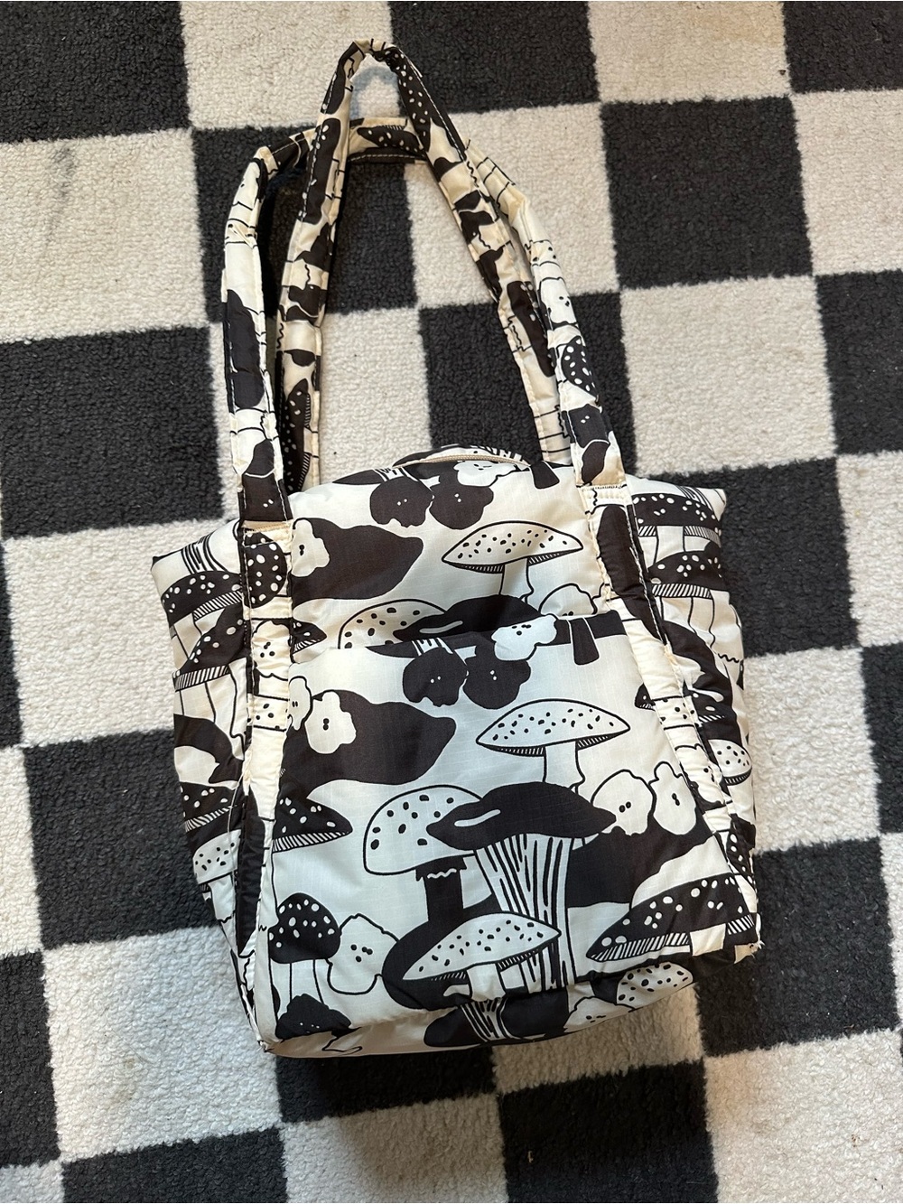 Baggu puffy mushroom tote